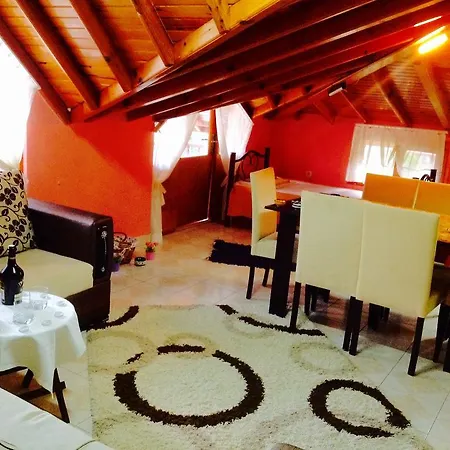 Otel Tuana 3*